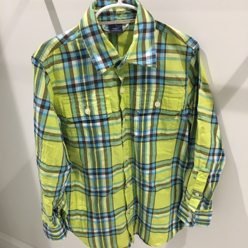 ⭐️ Gap Kids Flannel Button Down Shirt (6-7) EUC