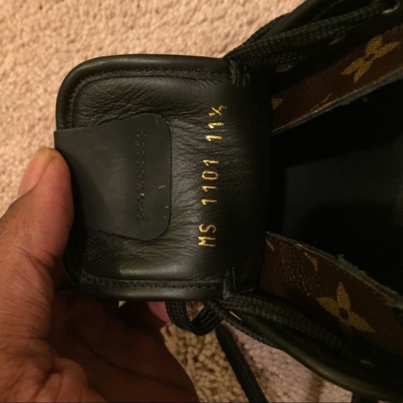 Louis Vuitton main image 4