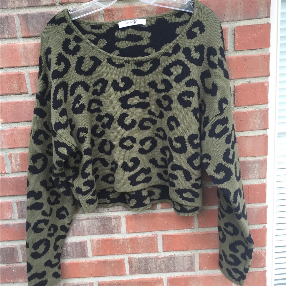 🌹SOLD🌹Large Kensie Girl leopard print sweater - Picture 1 of 3