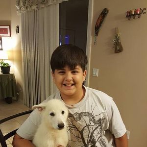 Meet your Posher, Tomas