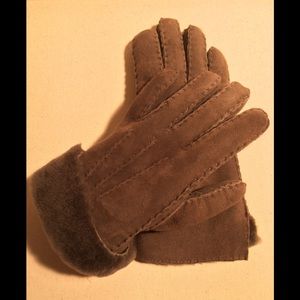 Renee's Brown Suede Gloves