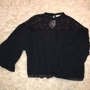 Abercrombie & Fitch black top