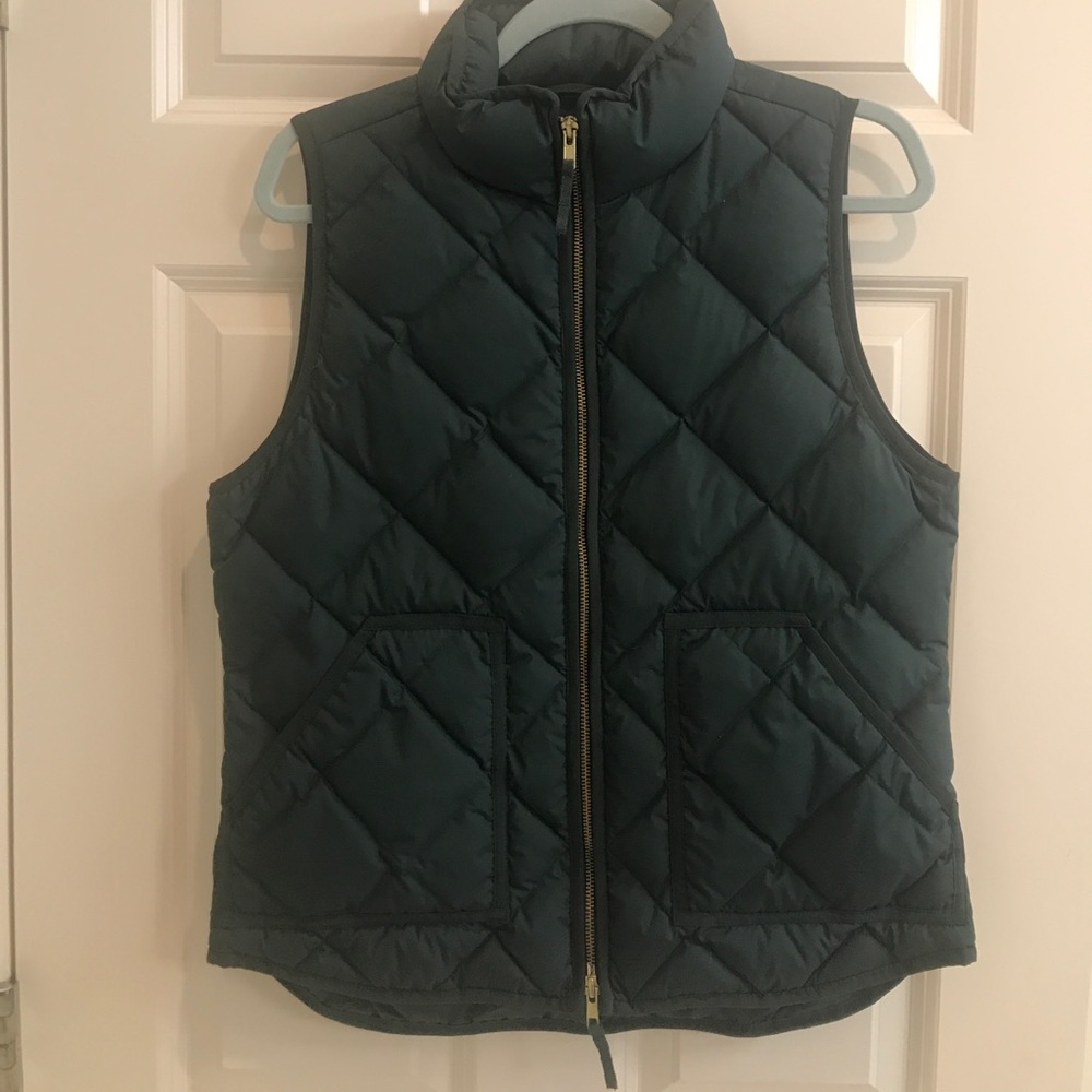 J. Crew Excursion Vest M EUC