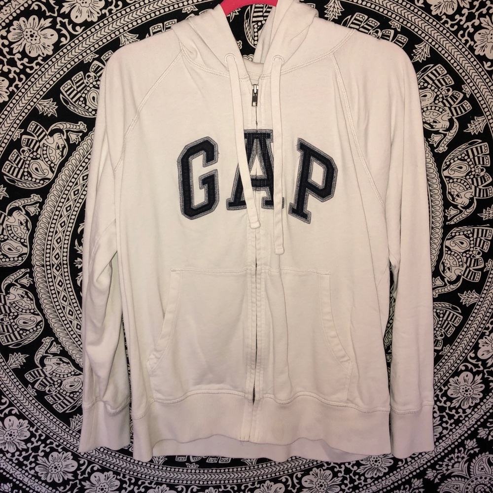 White gap zip up swater