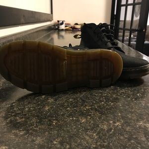 Dr. Martens men’s 8 boots