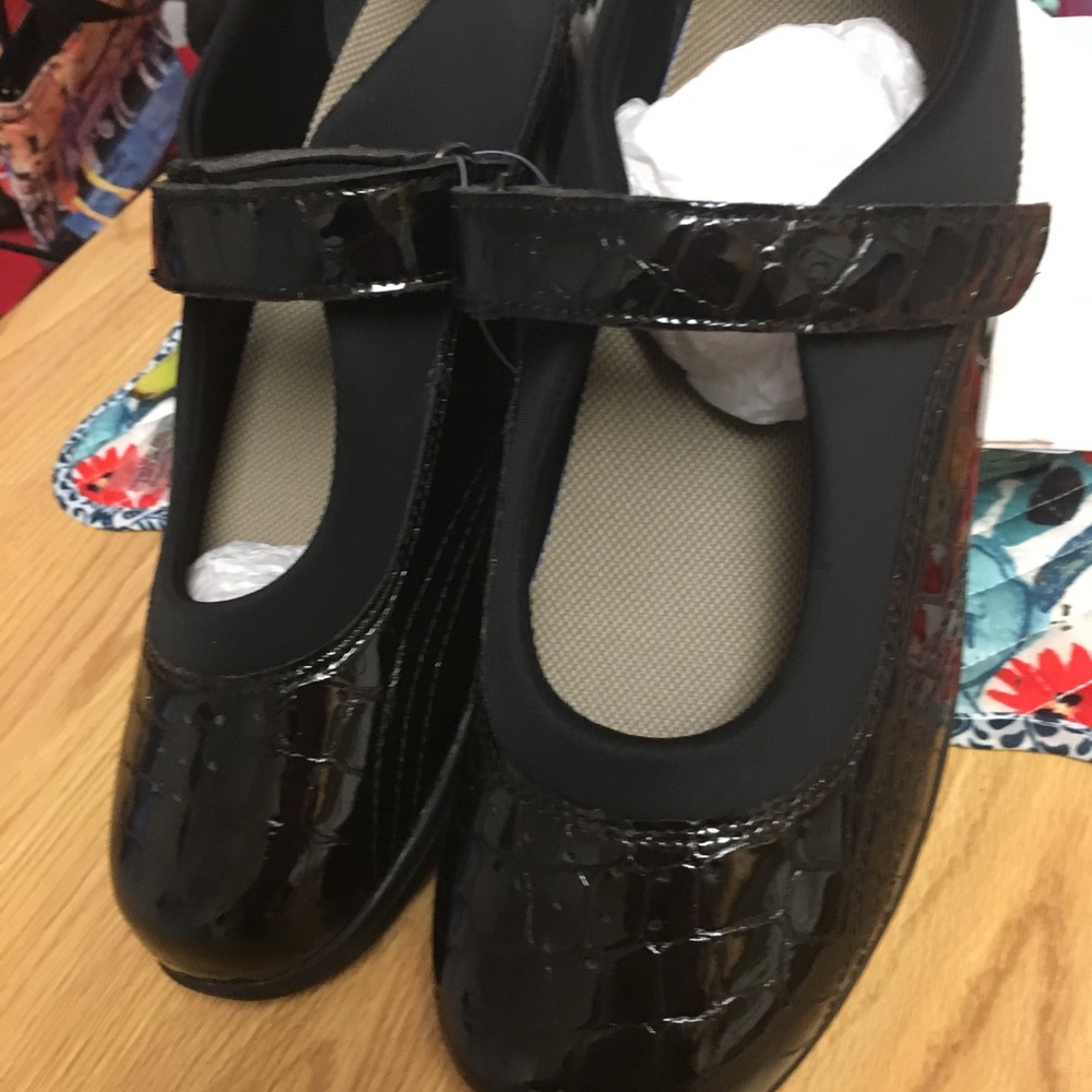 Drew Rose Merry Jane shoes.  Size 10 M.  Brand new