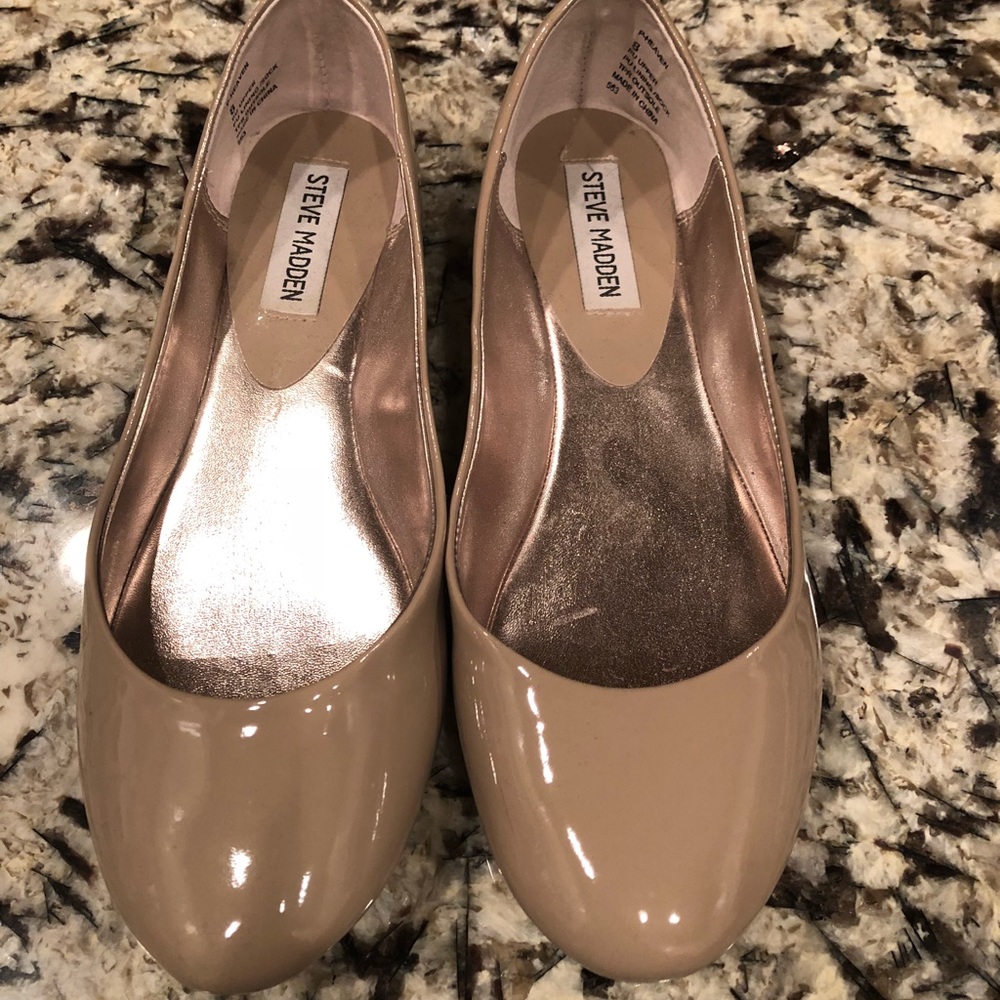 Nude flats
