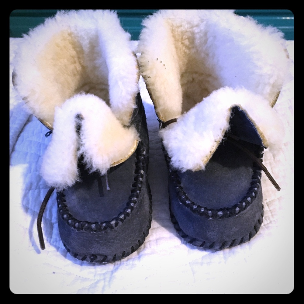 Real lamb skin toddler winter boots. Used.