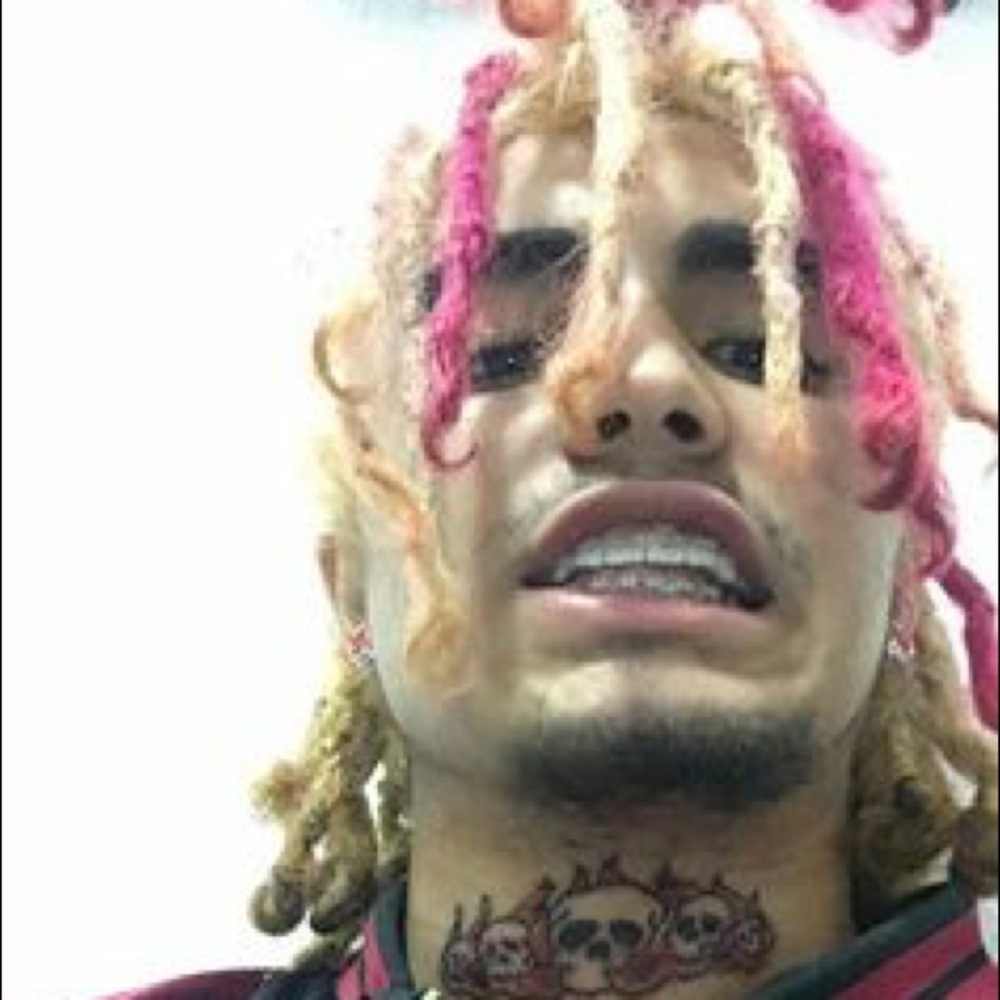 Meet your Posher, Savannah