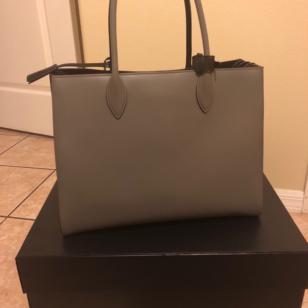 Prada Bibliothèque Bag FW 17 - Picture 7 of 8