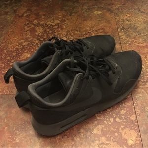 NIKE AIRMAX