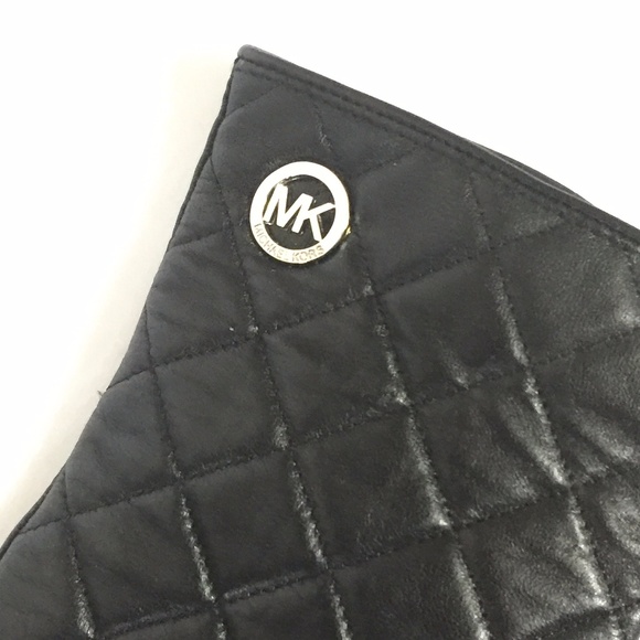 Michael Kors Logo Black Quilted Leather Gloves L - Picture 3 of 5
