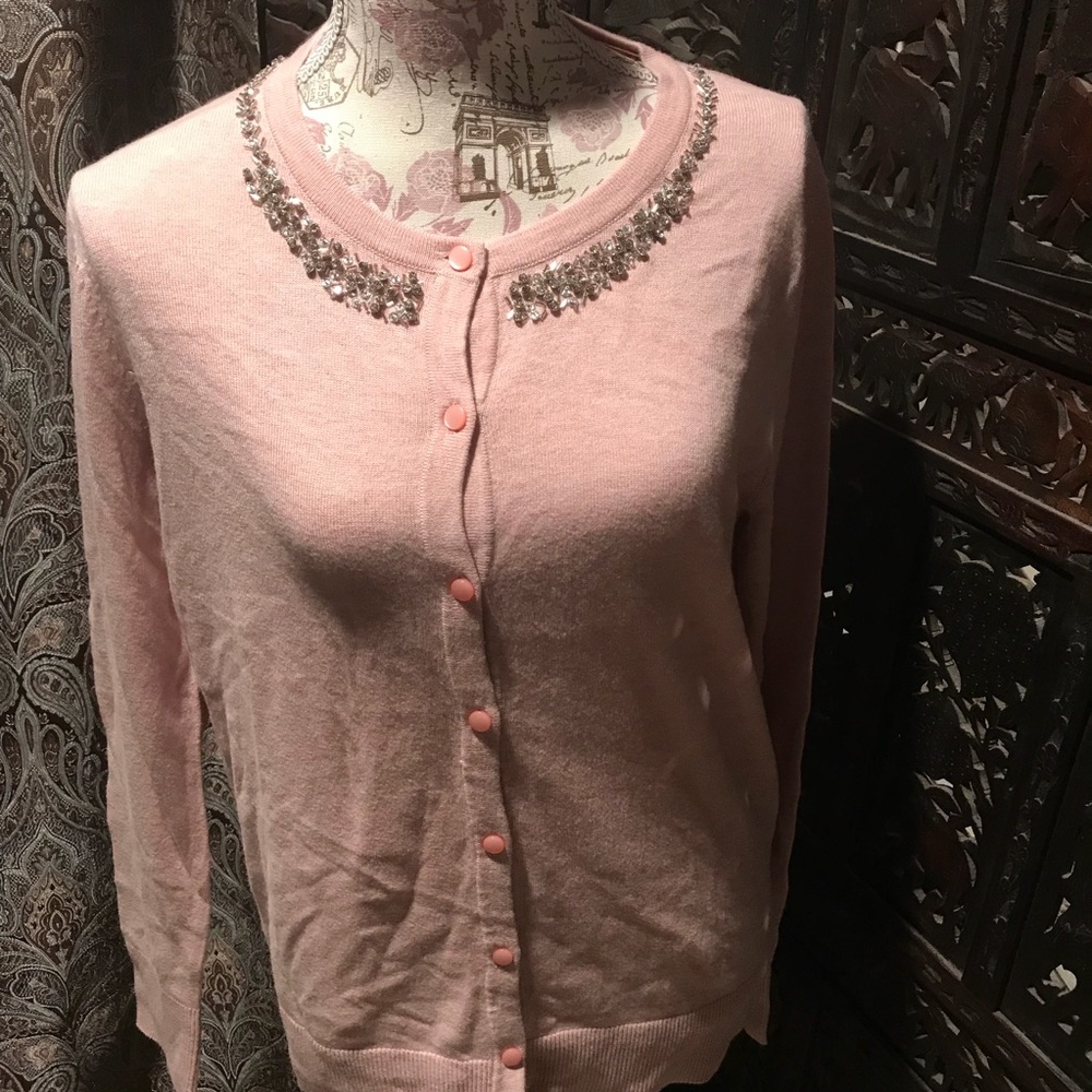 STUNNING MED PINK SWEATER W/CRYSTAL NECKLINE BNWT