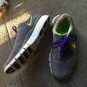 Gray Nike Free Run 7.0 Shoes