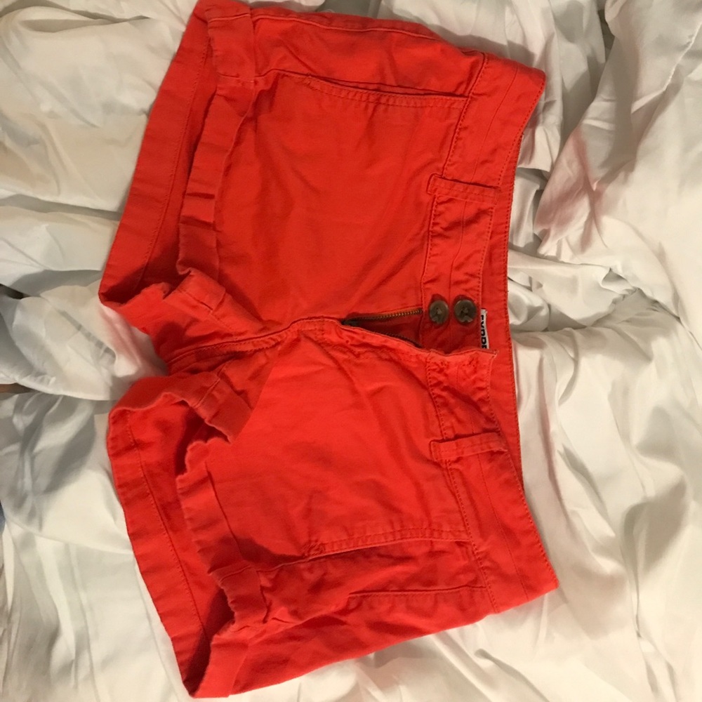 orange shorts