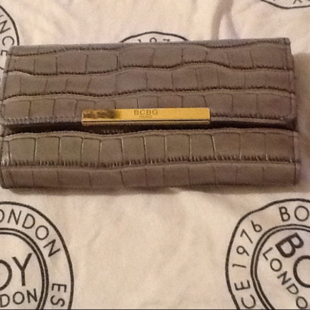 New BCBG wallet !