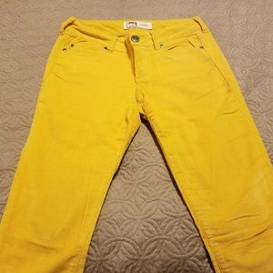 Skinny pants yellow
