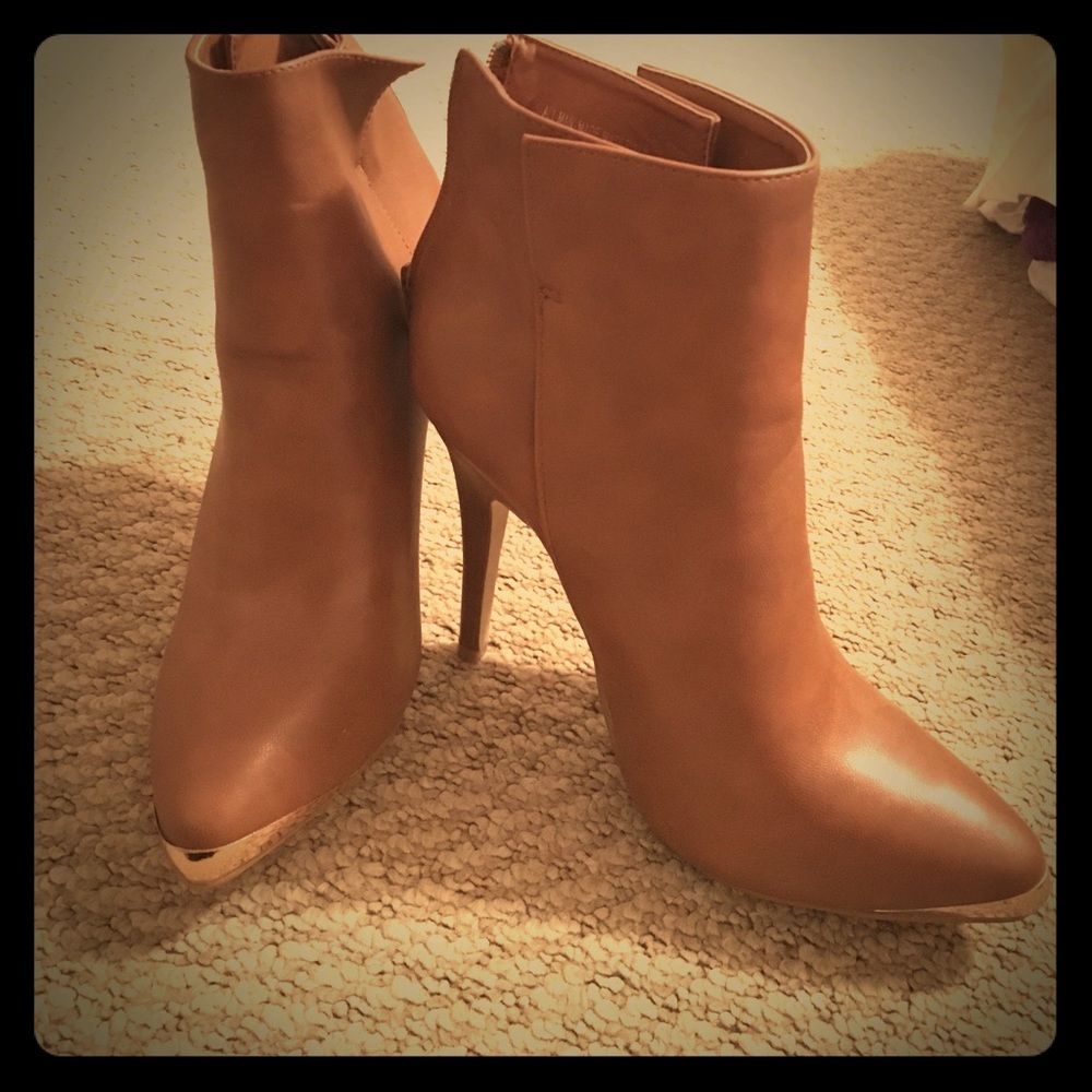 NWOT stiletto booties