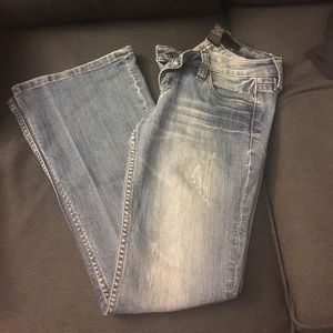 Boot cut jeans
