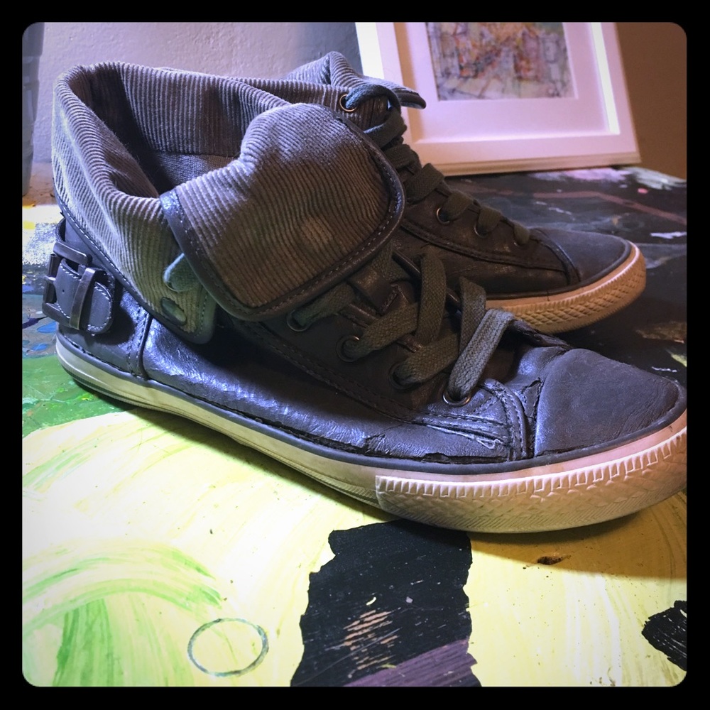 Leather sneakers with corduroy tops