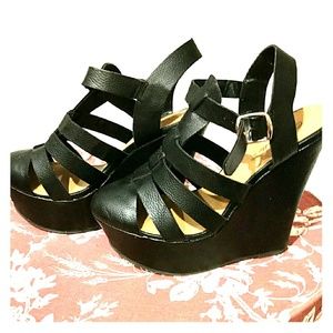 Wedge heels
