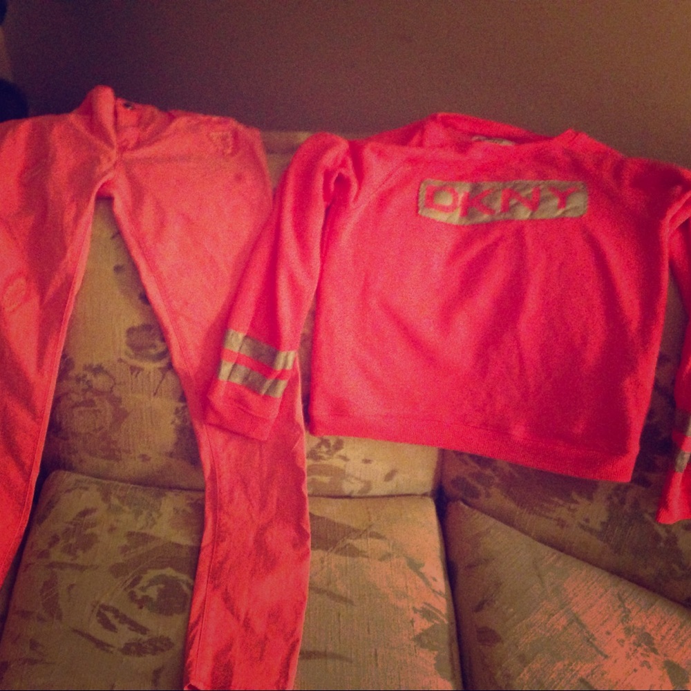 DKNY set