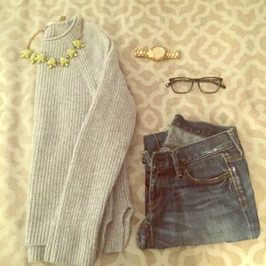 ✨**Close out**✨ GAP wool-blend sweater (small)