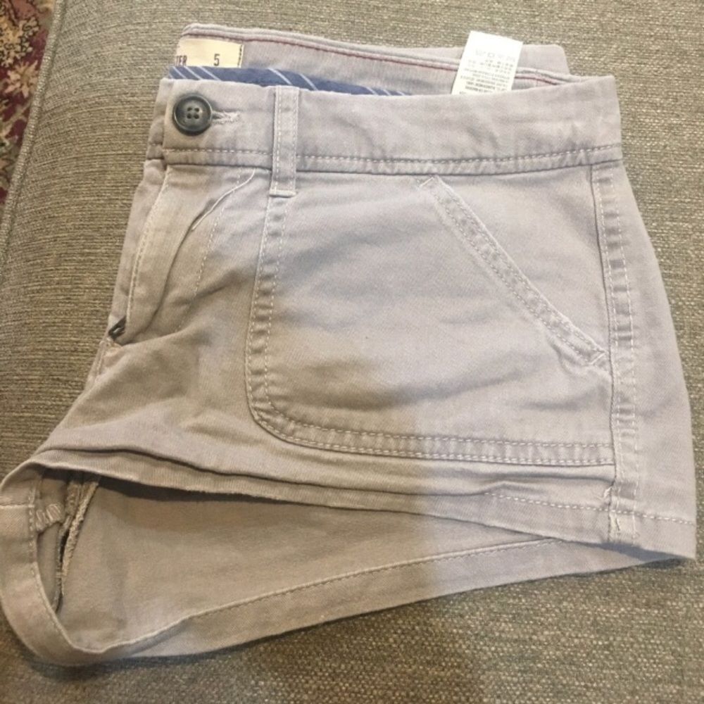 Hollister Shortie
