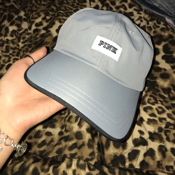 ❌PENDING TRADE❌ - Picture 2 of 4