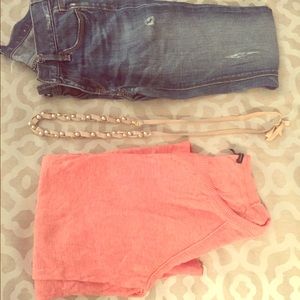 🍑 ✨ Peach Banana Republic sweater.