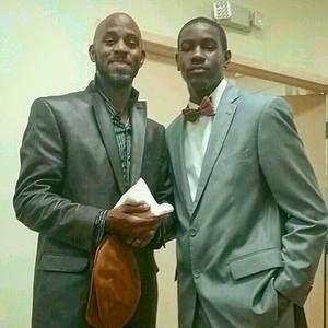 Meet your Posher, Sidney