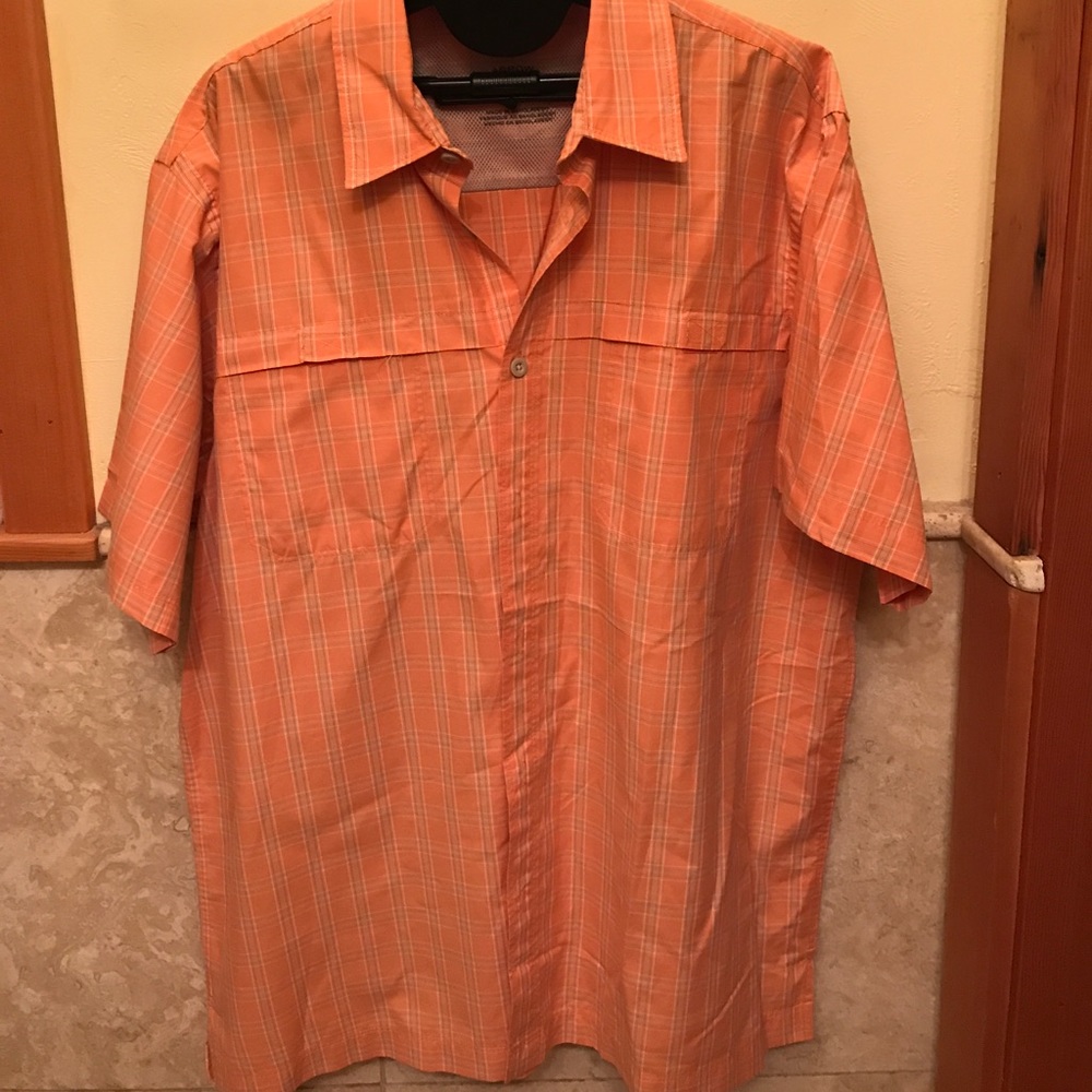 Arrows - Like new men’s button down