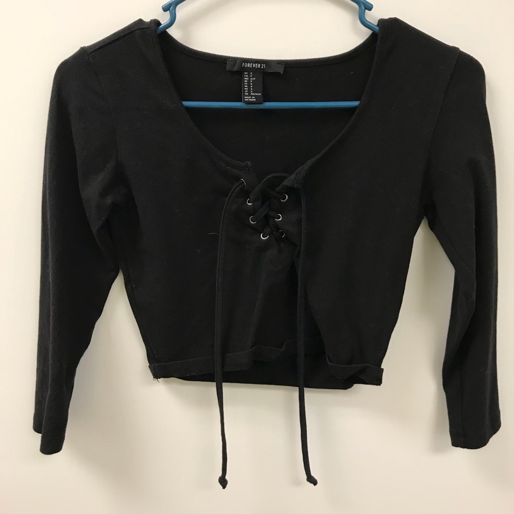 🖤BLACK LACE UP CROP TOP🖤