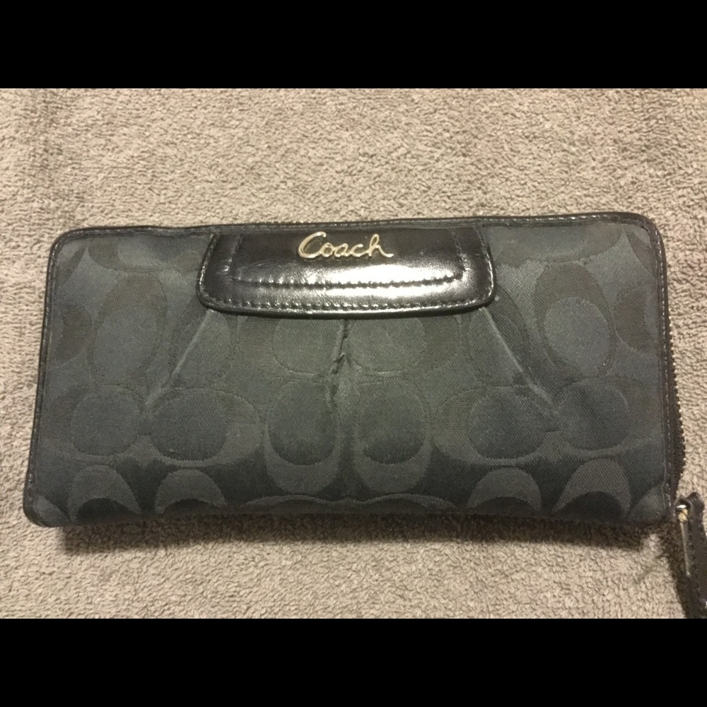 Coach wallet