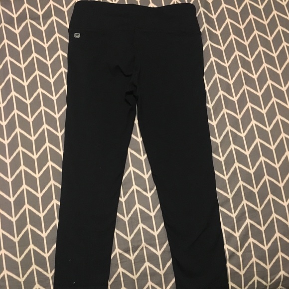 Fabletics Pants - Fabletics Black capris size XS