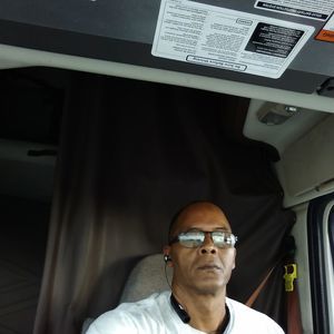 Meet your Posher, Rene