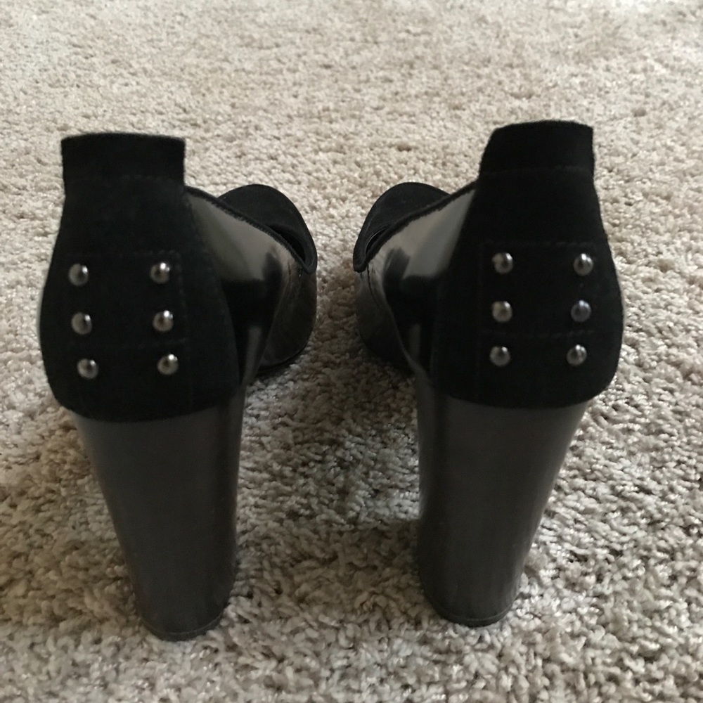 Tod’s Black Suede Top Platform Pumps - Picture 4 of 8