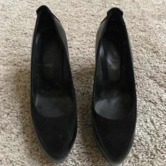 Tod’s Black Suede Top Platform Pumps - Picture 2 of 8