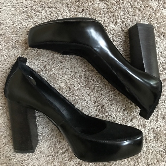 Tod’s Black Suede Top Platform Pumps - Picture 5 of 8