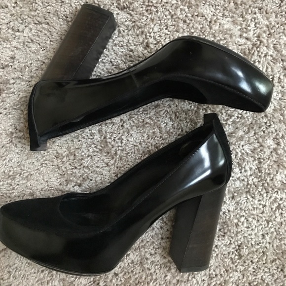 Tod’s Black Suede Top Platform Pumps - Picture 6 of 8