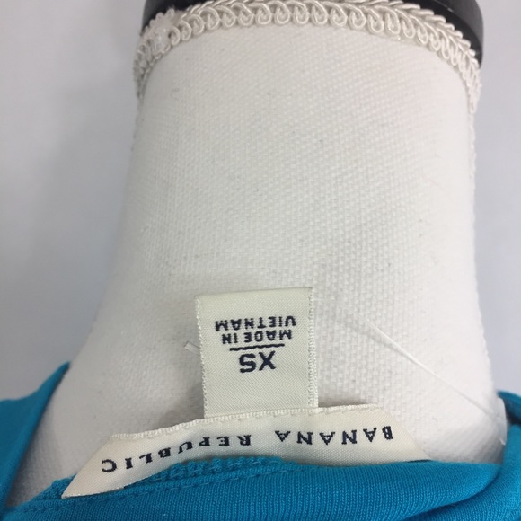 ❌Banana Republic BabyBlue Wrap Sleeveless Top - Picture 3 of 7