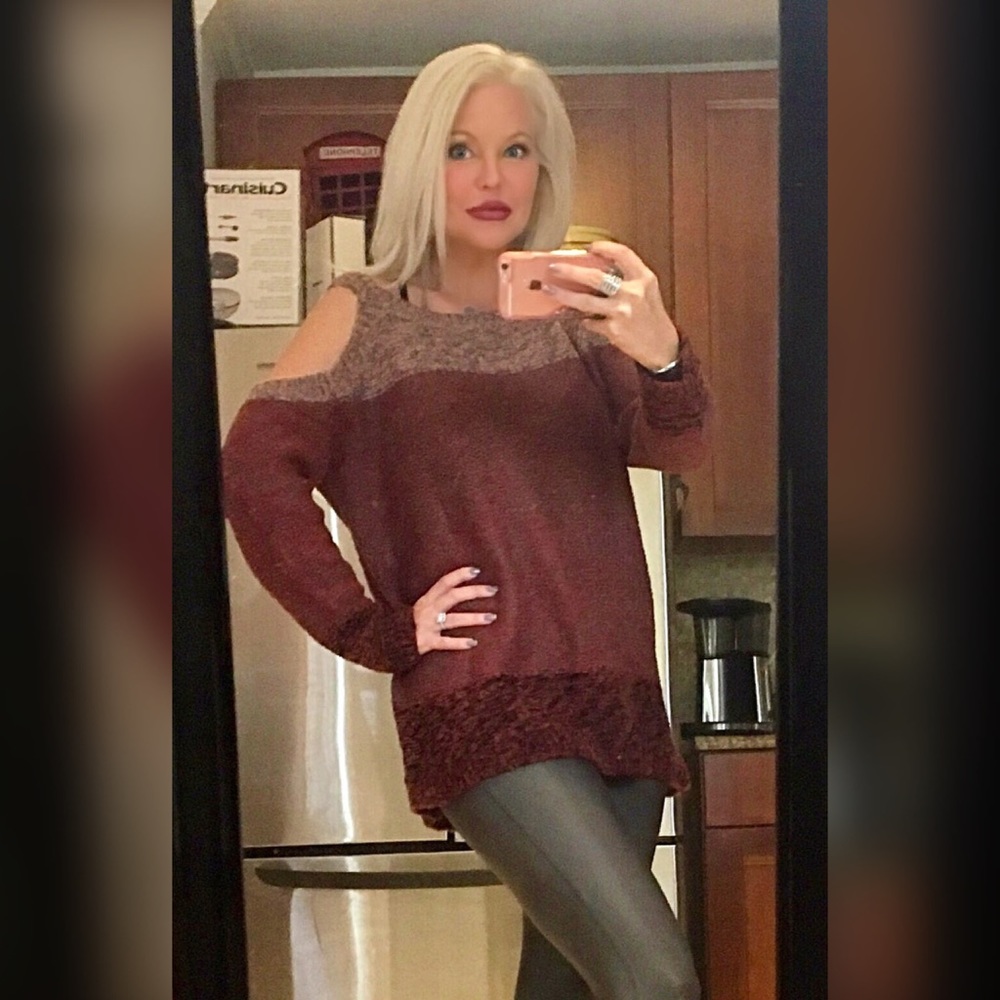 LAST 1! ❤️Soft Stunning Tri Tonal Cozy Sweater - Picture 2 of 3