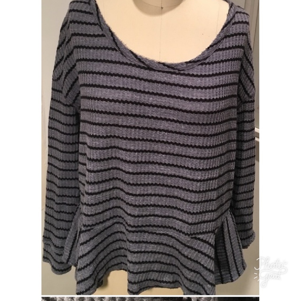 Free People shirt size small