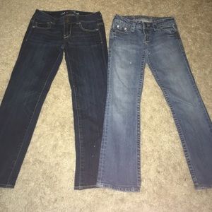 2 pairs size 0 American Eagle and Delia’s jeans