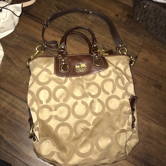Coach purse plus dust bag - Picture 1 of 2