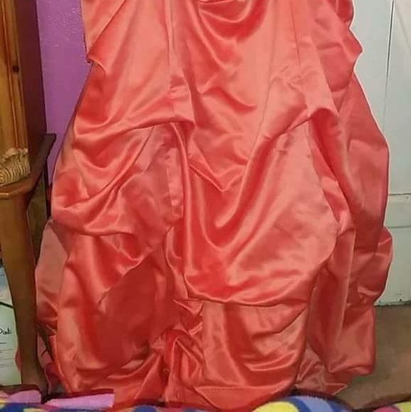 Orange City Triangles Dress - Picture 2 of 8