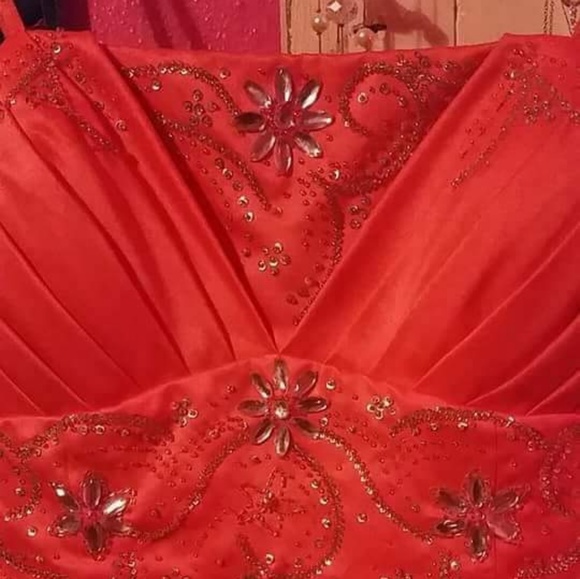 Orange City Triangles Dress - Picture 4 of 8