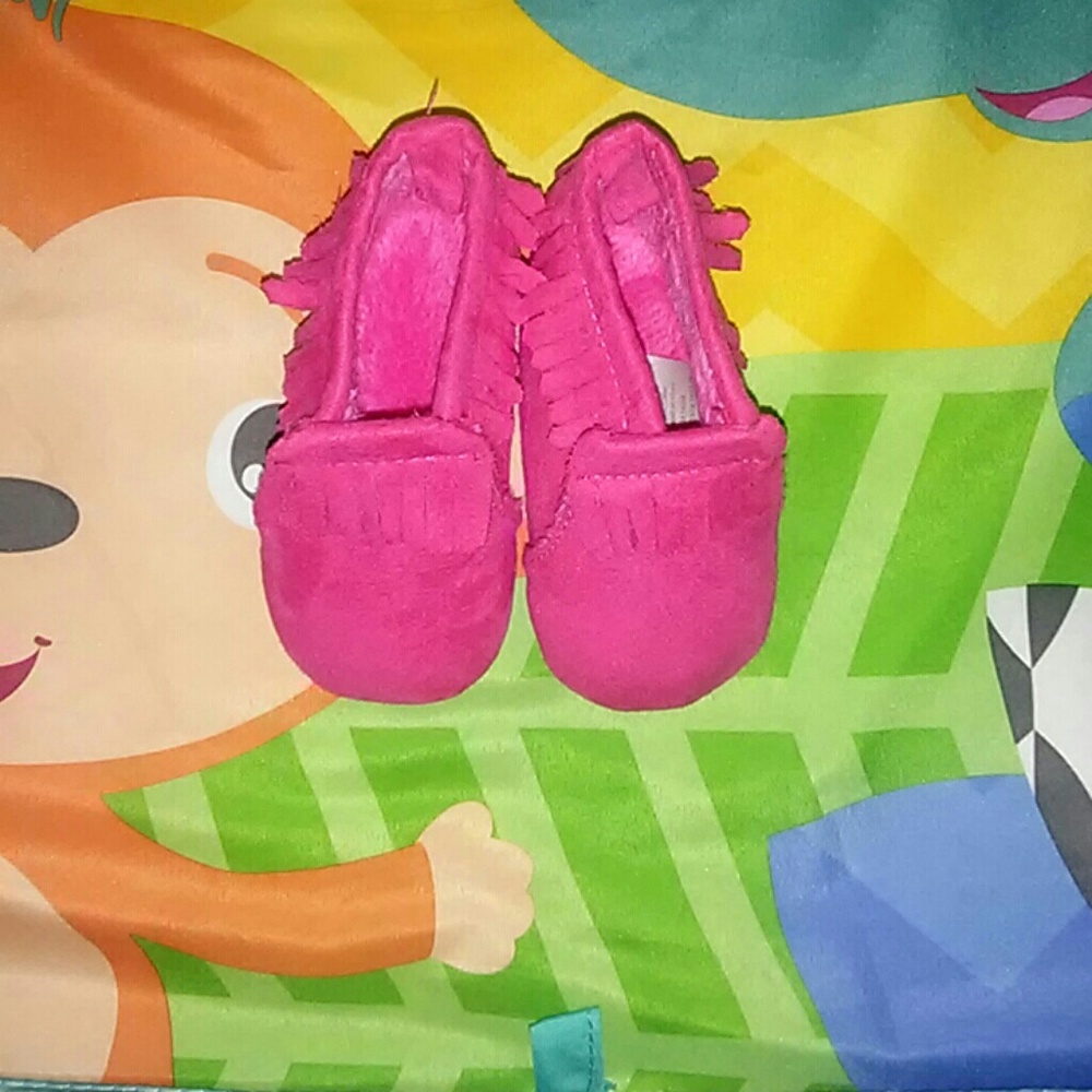 Infant moccasin crib shoes