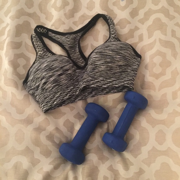 TWO for $9 VS Sports Bras! 🔥🎉 - Picture 3 of 4