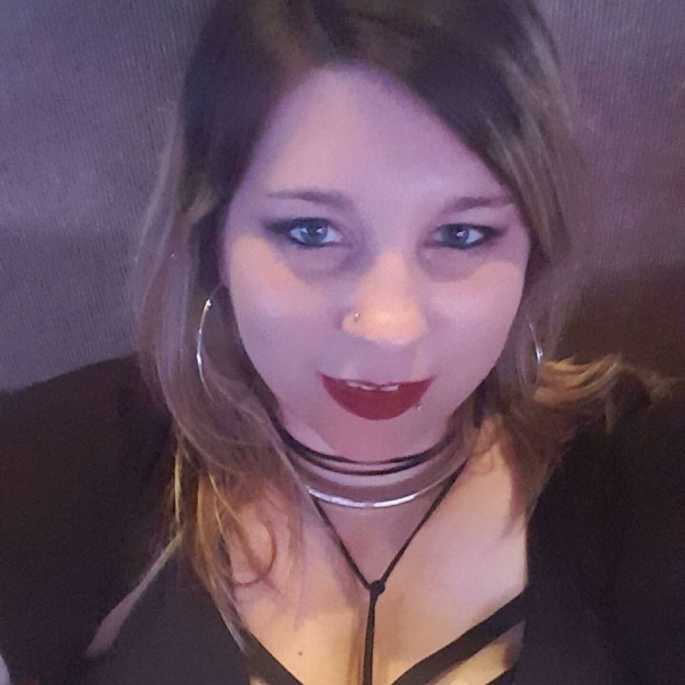 Meet your Posher, Della